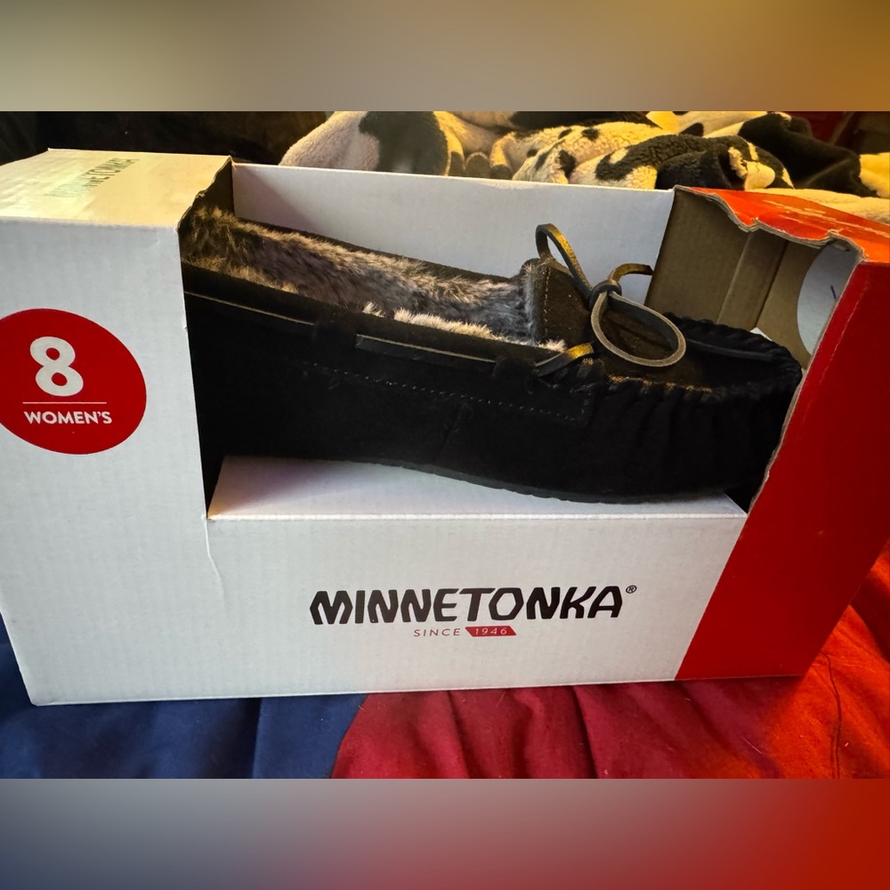 Minnetonka Britt Trapper Black Suede Mocassins 8